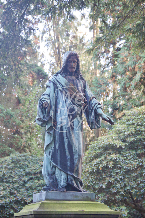 Große alte Jesusfigur