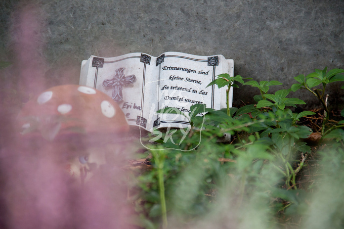 Grabschmuck Buch