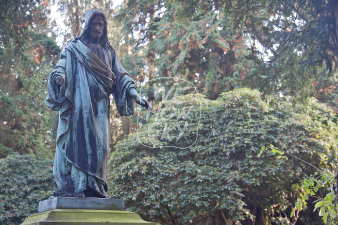 Große alte Jesusfigur
