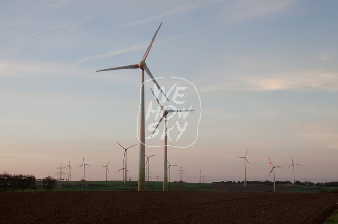 Windkraft im Sonnenuntergeng