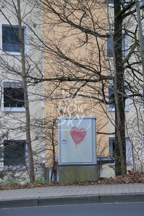 Herz auf Stromkasten