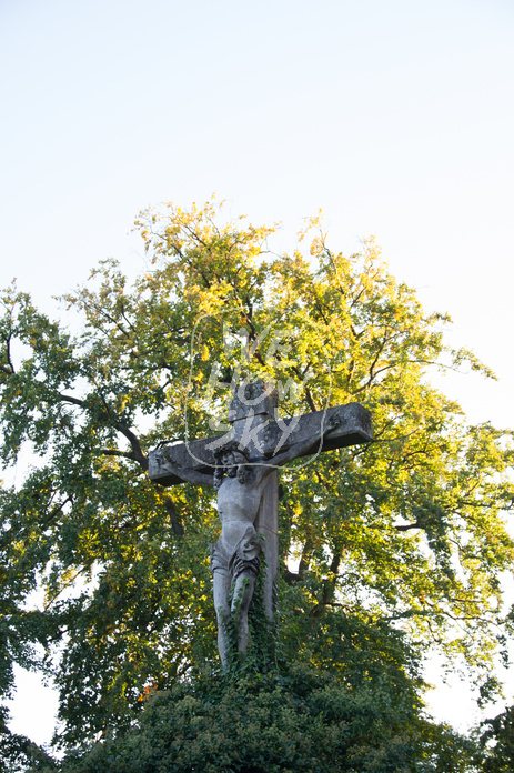 Große Jesusfigur