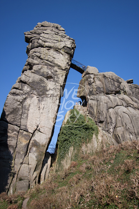 Blauer Frühlingshimmel