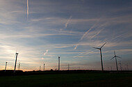 Windkraft im Sonnenuntergeng