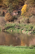 Herbstliches Weserufer