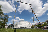 Stadthalle mit Spiegel