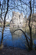 Externstein durch Bäume