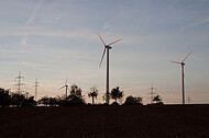 Windkraft im Sonnenuntergeng